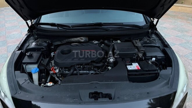 Hyundai Sonata-5