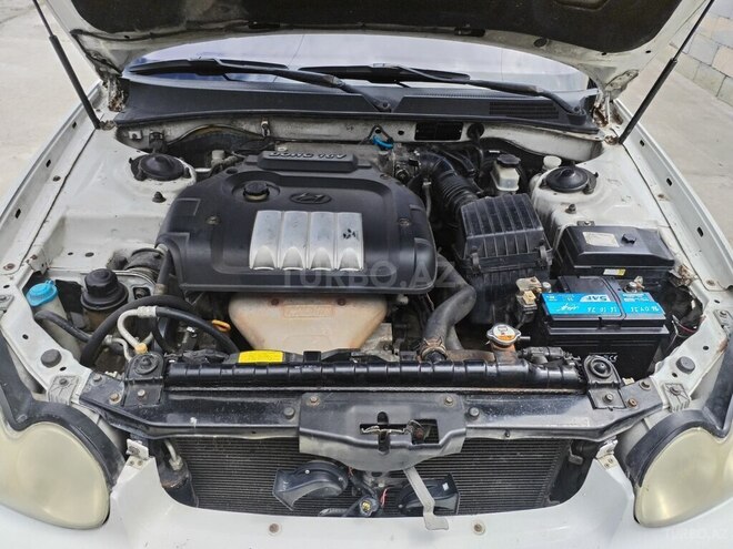 Hyundai Sonata-8