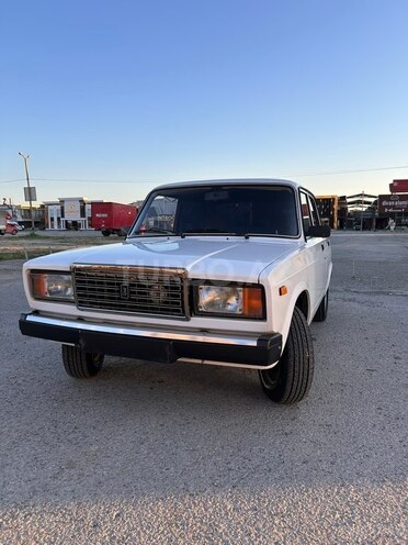 LADA (VAZ) 2107-4