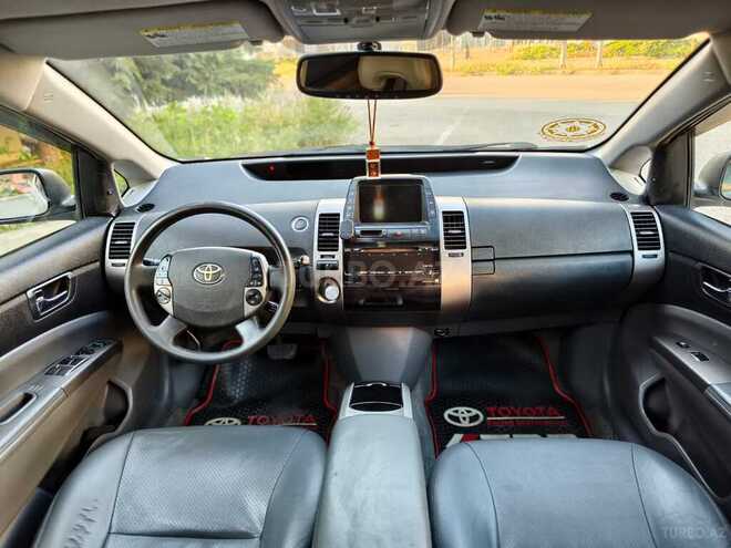 Toyota Prius-9
