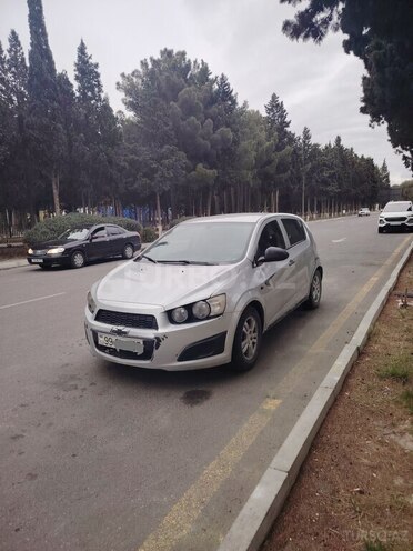 Chevrolet Aveo-3