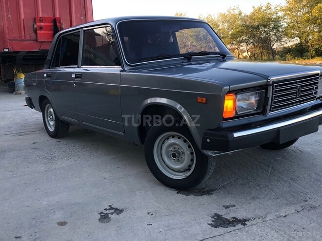 LADA (VAZ) 2107-5