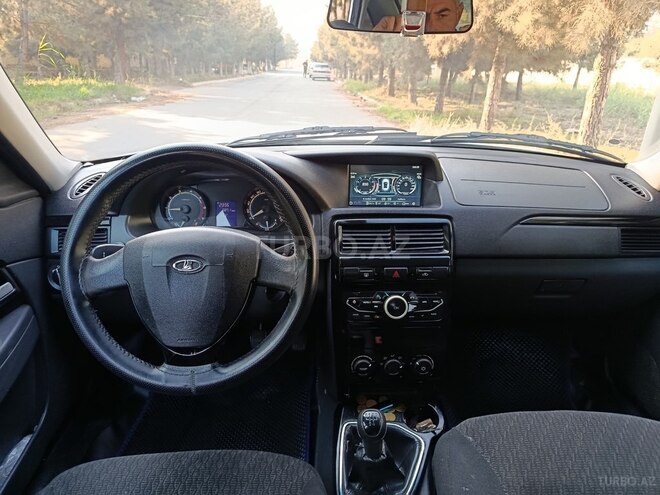 LADA (VAZ) Priora-11