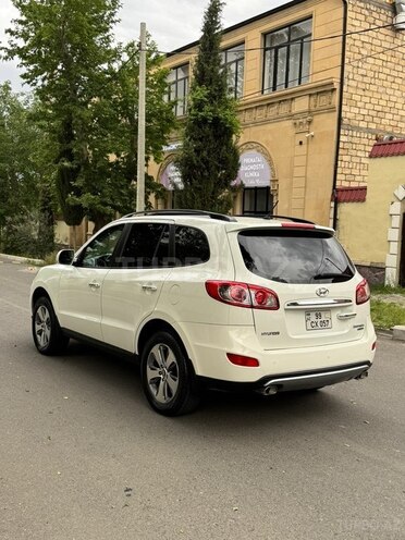 Hyundai Santa Fe-5
