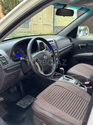 Hyundai Santa Fe-6