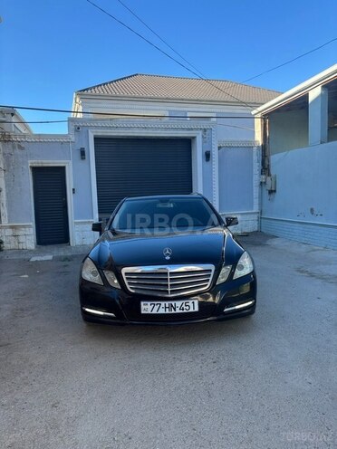 Mercedes E 220-3