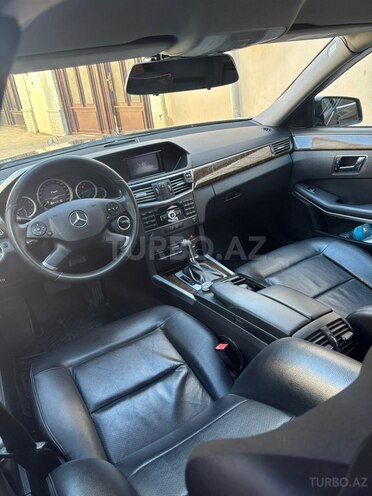 Mercedes E 220-6