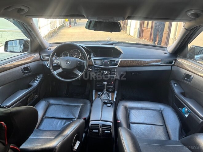 Mercedes E 220-7