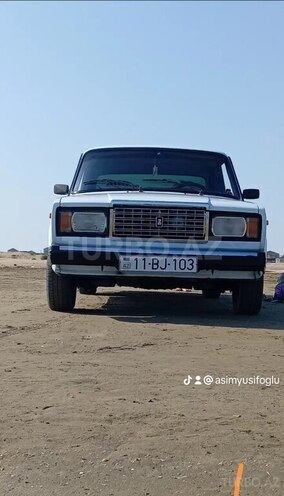 LADA (VAZ) 2107-1