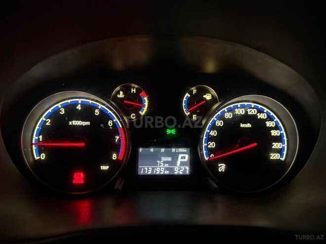 Suzuki SX4-10