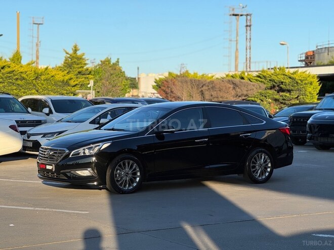 Hyundai Sonata-11