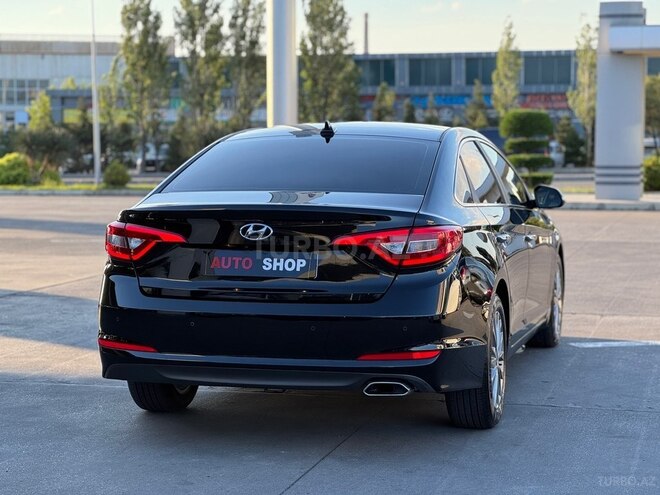 Hyundai Sonata-4