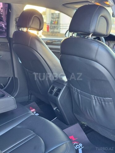 Hyundai Sonata-17