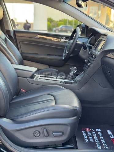 Hyundai Sonata-20
