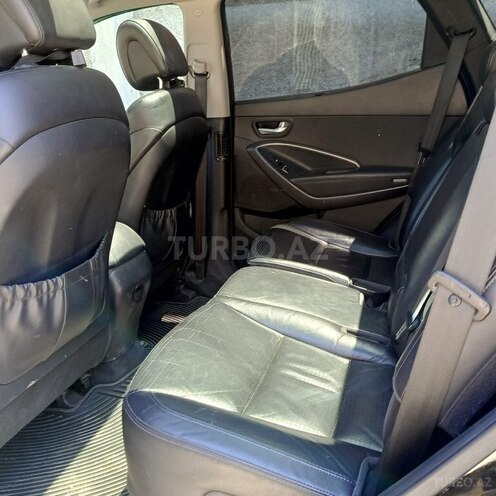 Hyundai Santa Fe-9