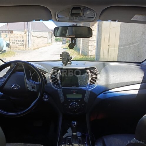 Hyundai Santa Fe-6