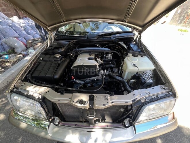 Mercedes C 200-2