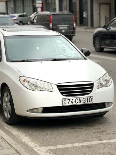 Hyundai Elantra-4