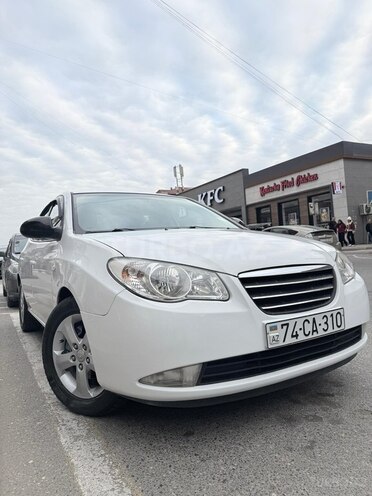 Hyundai Elantra-3