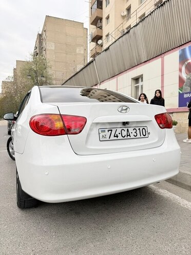 Hyundai Elantra-6
