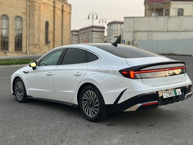 Hyundai Sonata-3