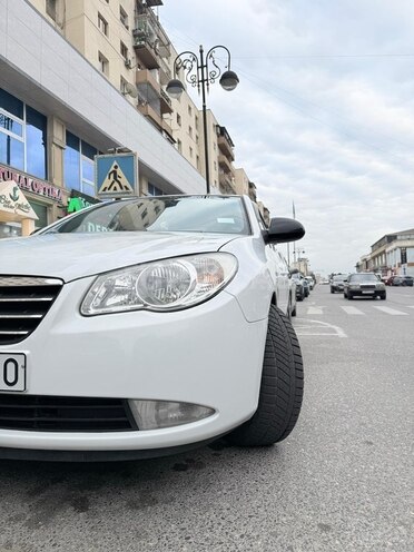 Hyundai Elantra-5