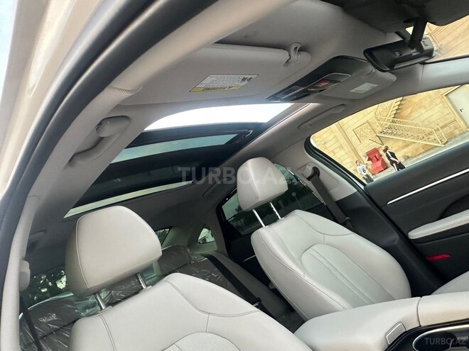 Hyundai Sonata-13