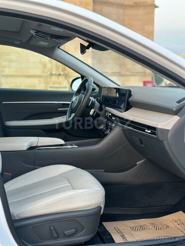 Hyundai Sonata-11