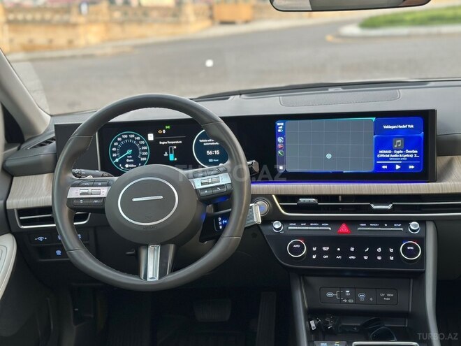 Hyundai Sonata-17