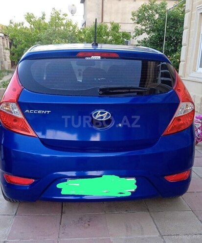 Hyundai Accent-2