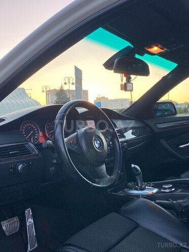 BMW 525-19