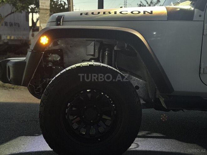 Jeep Wrangler-13