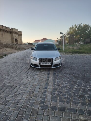 Audi A4-1