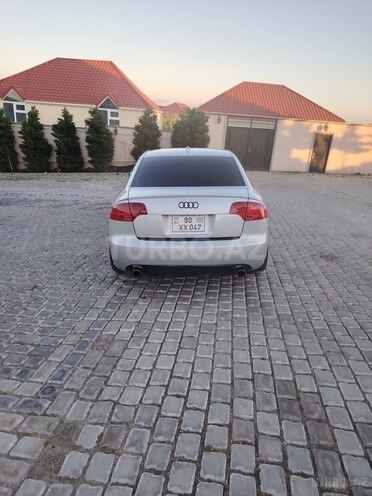 Audi A4-3