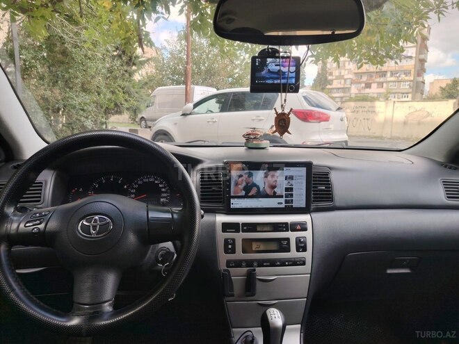 Toyota Corolla-4
