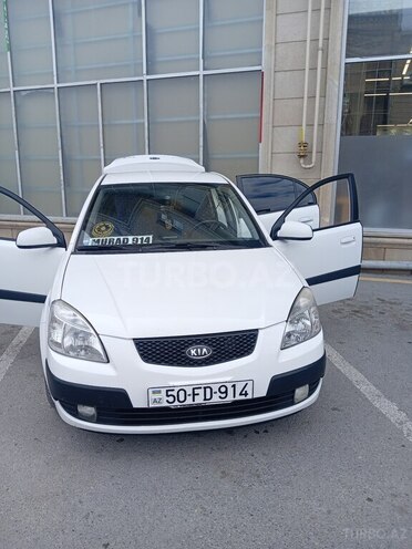 Kia Rio-12
