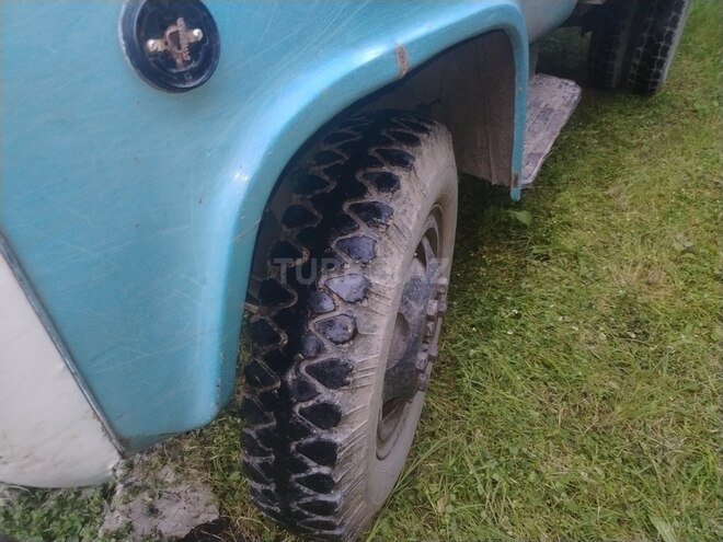 GAZ 53-8