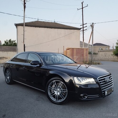 Audi A8-3