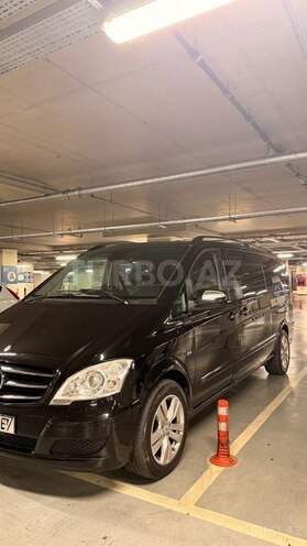 Mercedes Viano-7