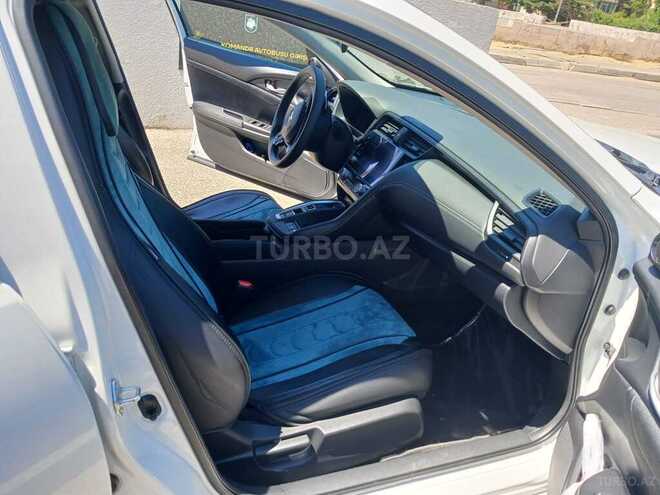 Honda Insight-12