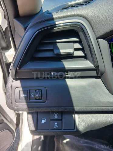 Honda Insight-11