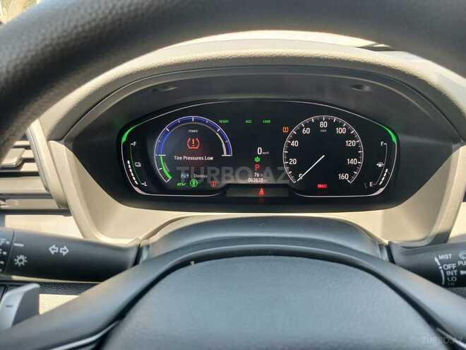 Honda Insight-8