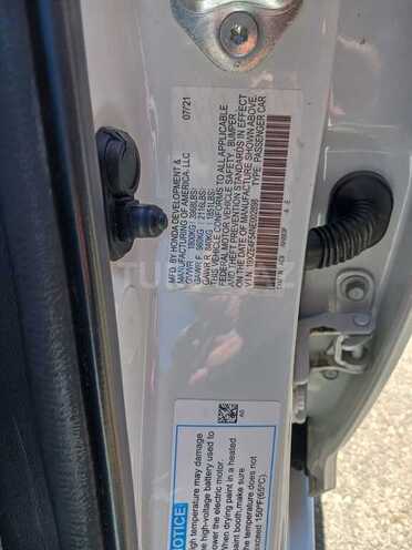 Honda Insight-7