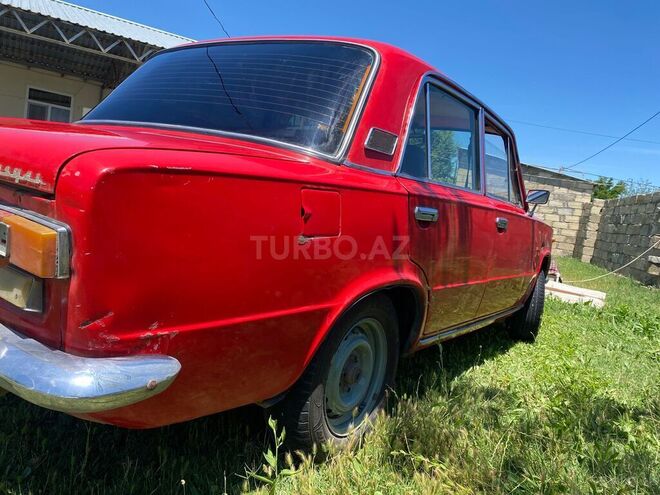 LADA (VAZ) 21011-5