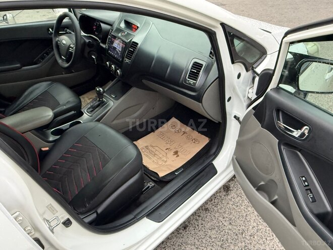 Kia Forte-16