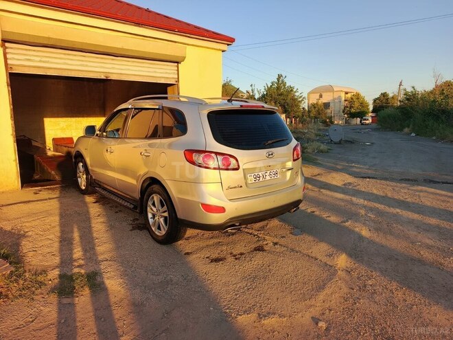 Hyundai Santa Fe-3