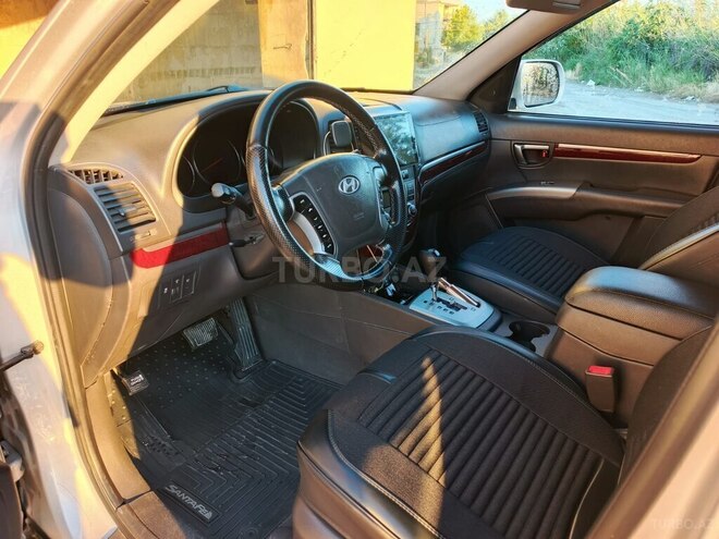 Hyundai Santa Fe-9