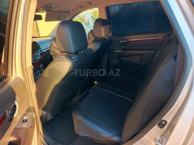 Hyundai Santa Fe-11