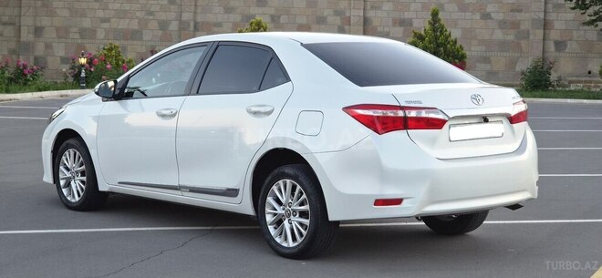 Toyota Corolla-7