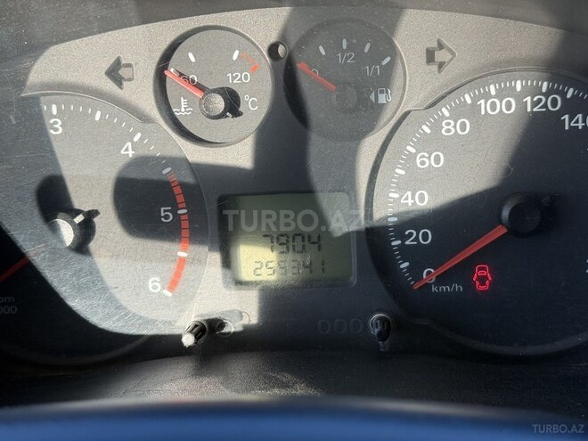Ford Transit-15